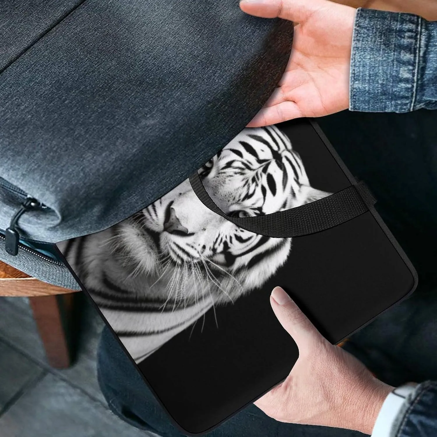 Laptop Sleeve with Handle Black And White Tiger Laptop Sleeve Bag Ultra-Thin Computer Bag Cover for 12-17 Inch
