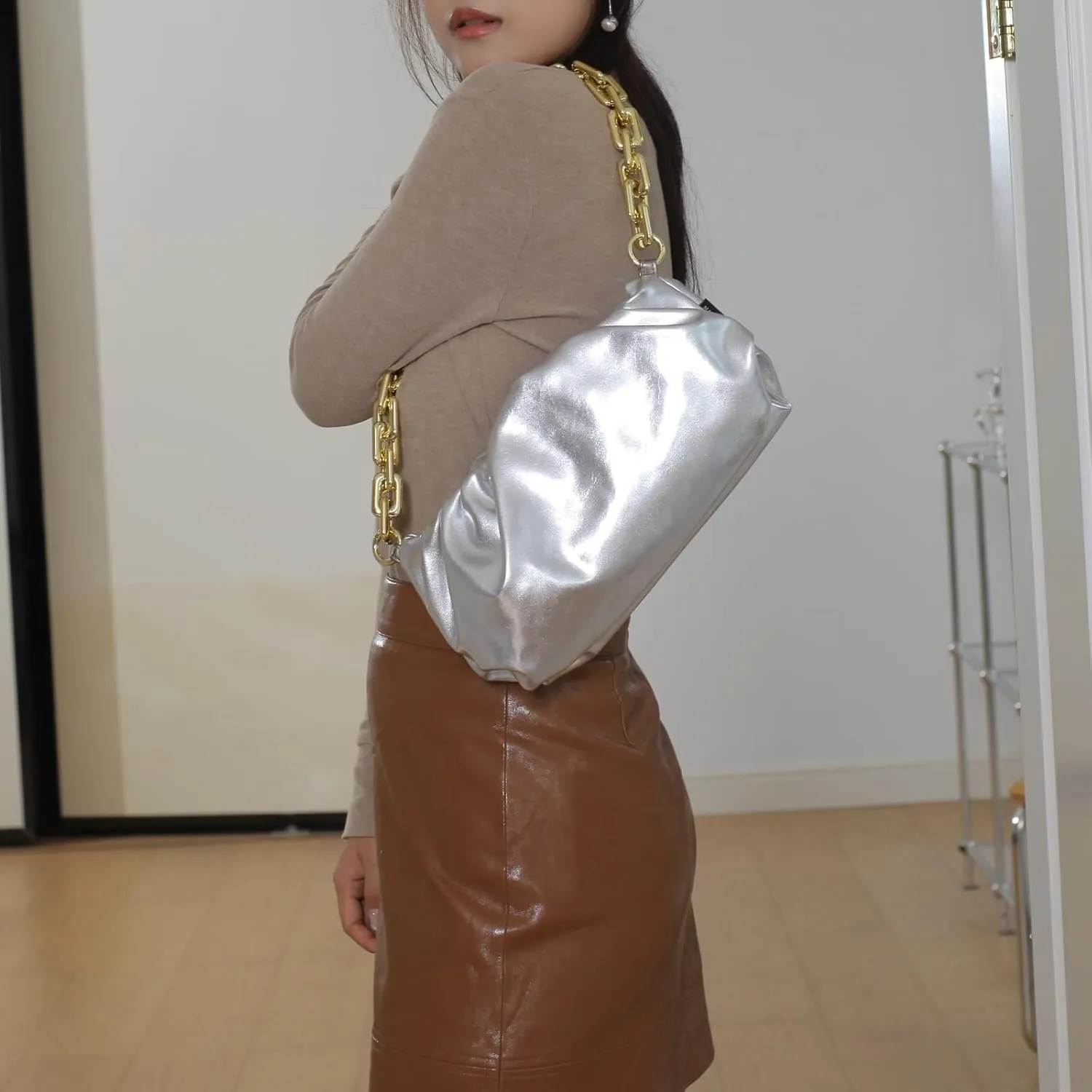 PU Dumpling Bags Chunky Clutch Purses Detachable Shoulder Strap Evening Handbags Womens Cloud-shape Metallic