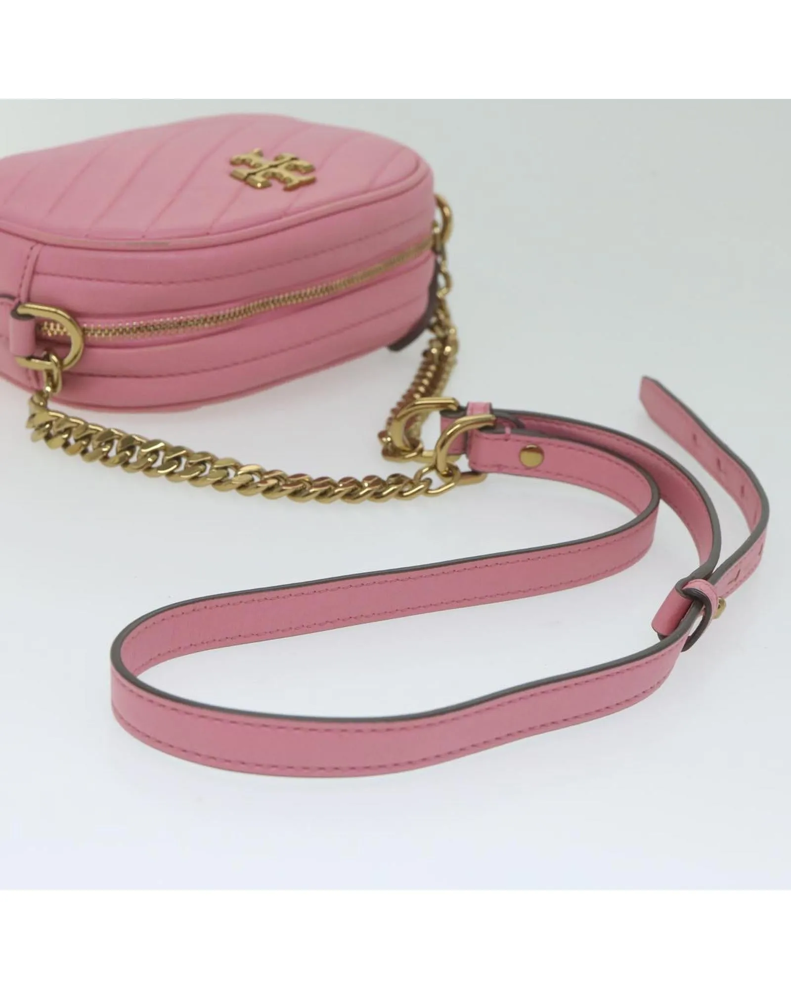 Quilted Leather Chain Shoulder Bag in Pink