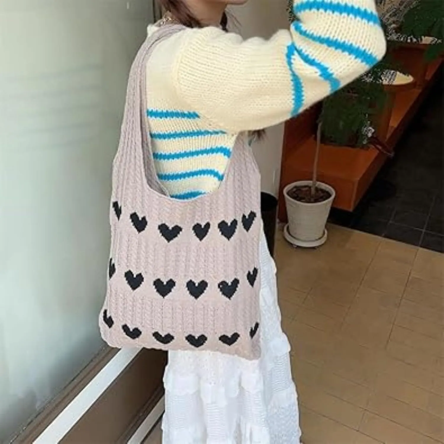 Women's Crochet Tote Bags Boho Tote Bags Heart-shaped Beach Handbags Knit Vacation Aesthetic Casual Love Hobo Bags