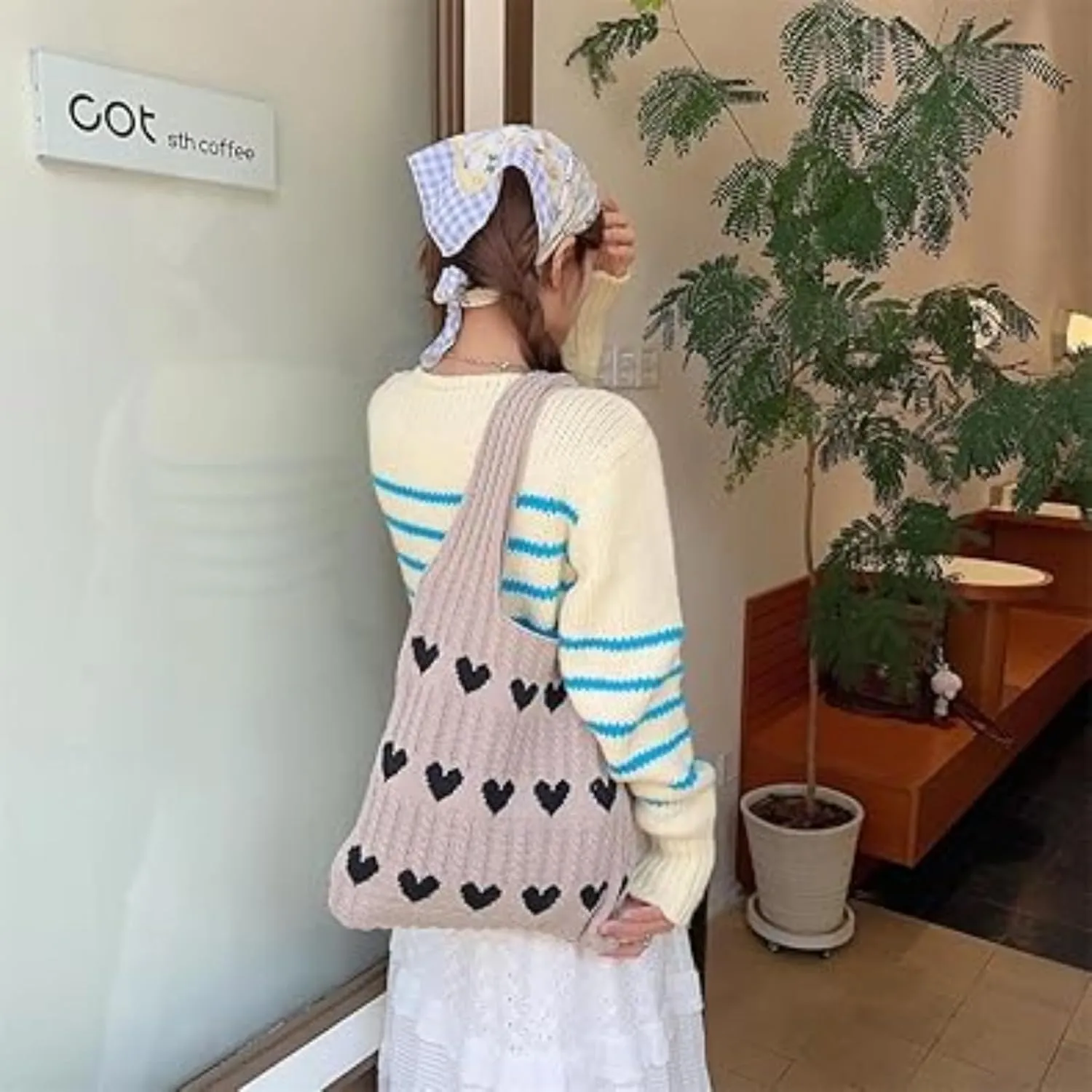 Women's Crochet Tote Bags Boho Tote Bags Heart-shaped Beach Handbags Knit Vacation Aesthetic Casual Love Hobo Bags